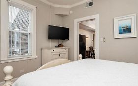 King George Downtown Annapolis Getaway